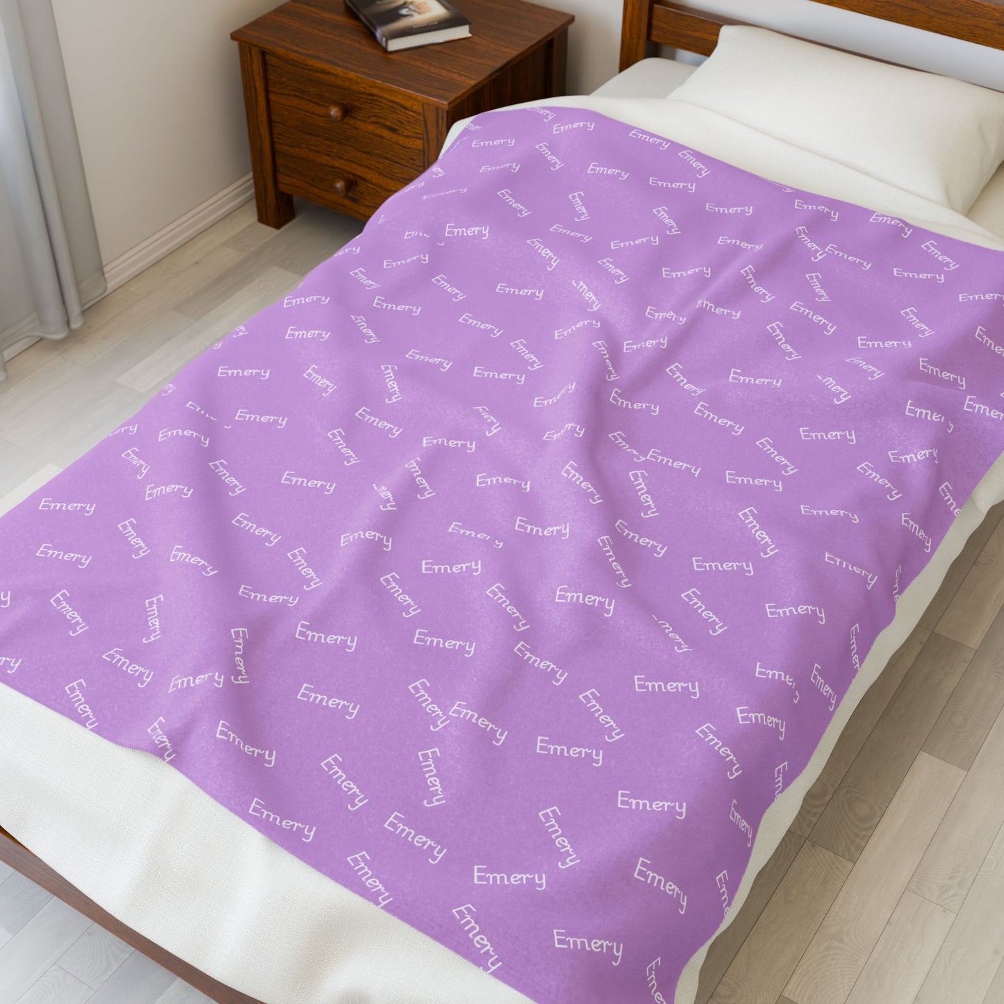Lavender 'Sunny' Velveteen Plush Blanket — Soft Cozy Throw with Repeating Script Pattern