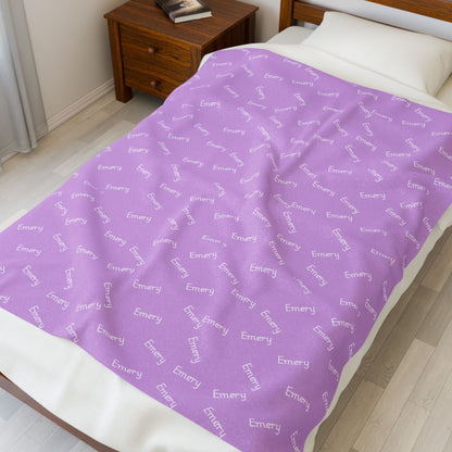 Lavender 'Sunny' Velveteen Plush Blanket — Soft Cozy Throw with Repeating Script Pattern